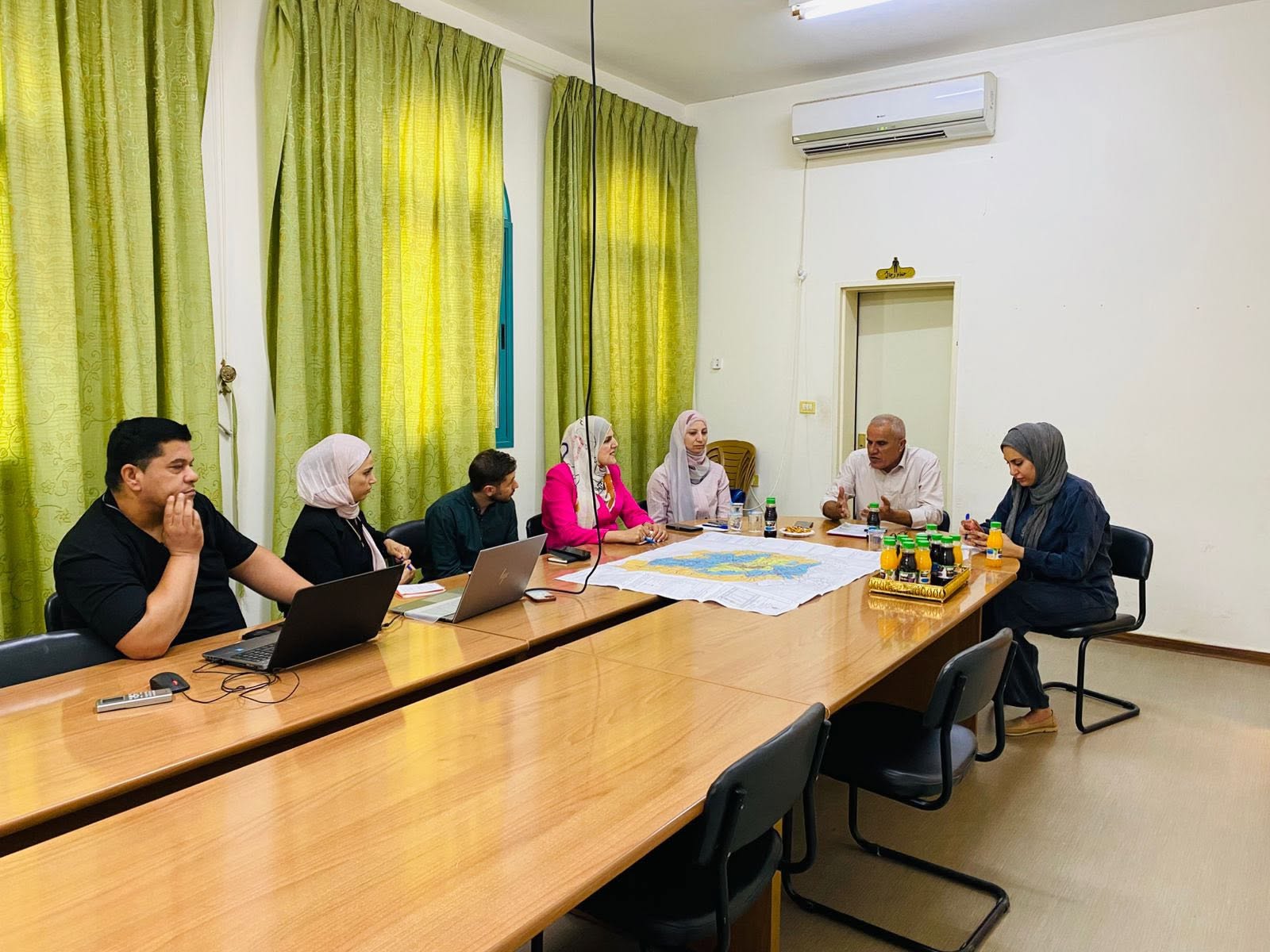 بلدية صوريف تبحث مع وحدة تخطيط الجنوب تطوير وتوسعة المخطط الهيكلي للبلدة