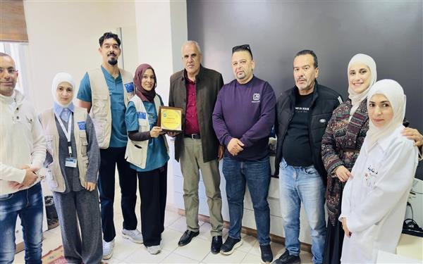 بلدية صوريف وجمعية إغاثة أطفال فلسطين تكرم الوفد الطبي الباكستاني